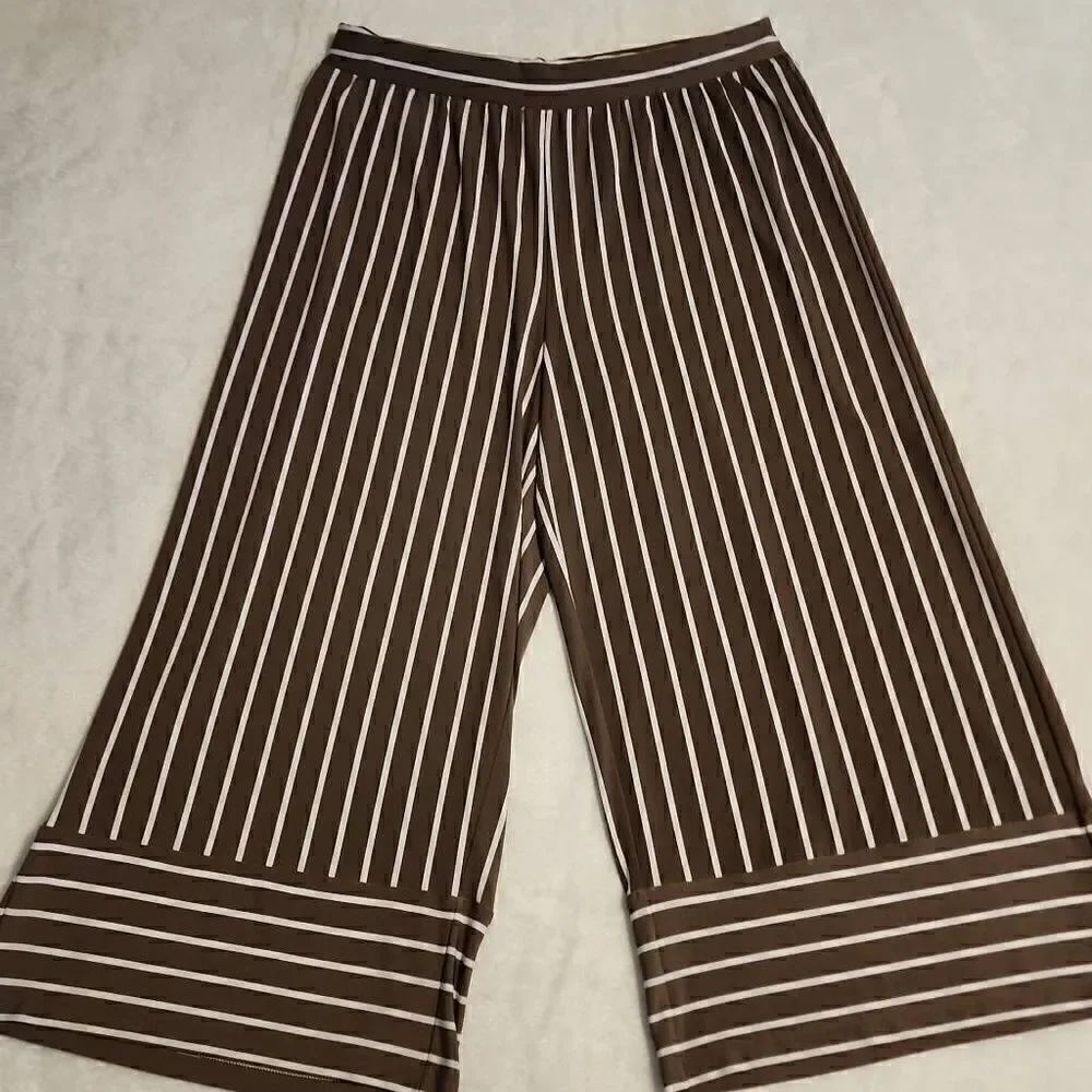Studio by d&co. Women's Gaucho Style Wide Leg Cropped Pants in Light Brown with